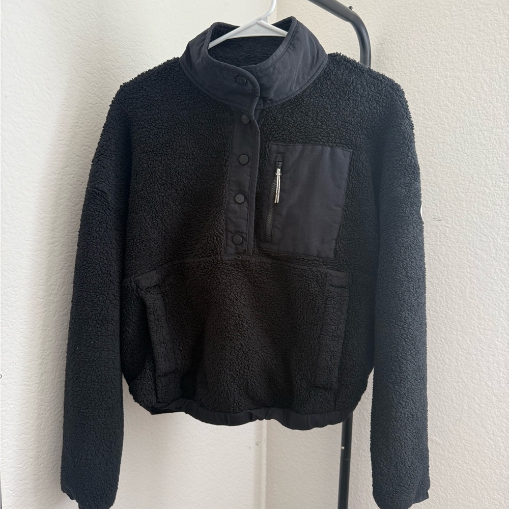 Black Vuori Fleece